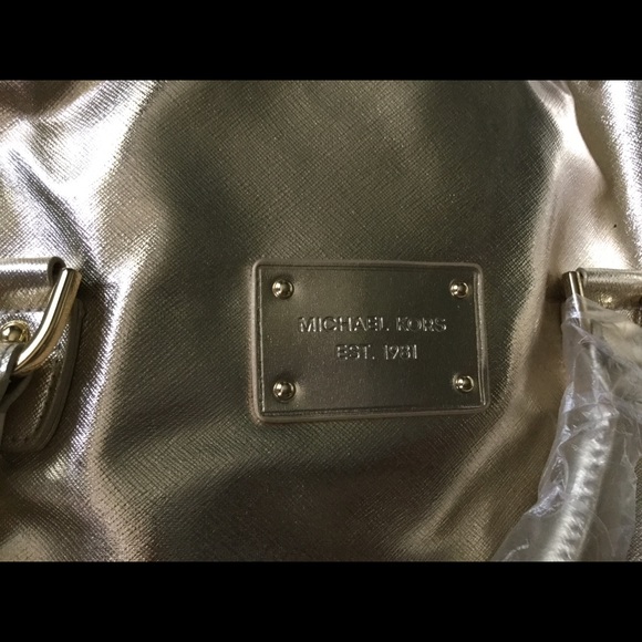 Michael Kors Metallic Gold Duffel Bag NWT - Picture 3 of 3